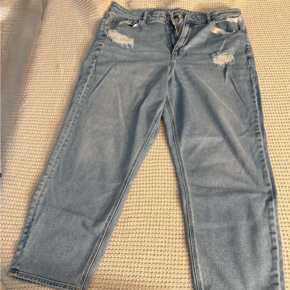 American Eagle Light Blue Jeans